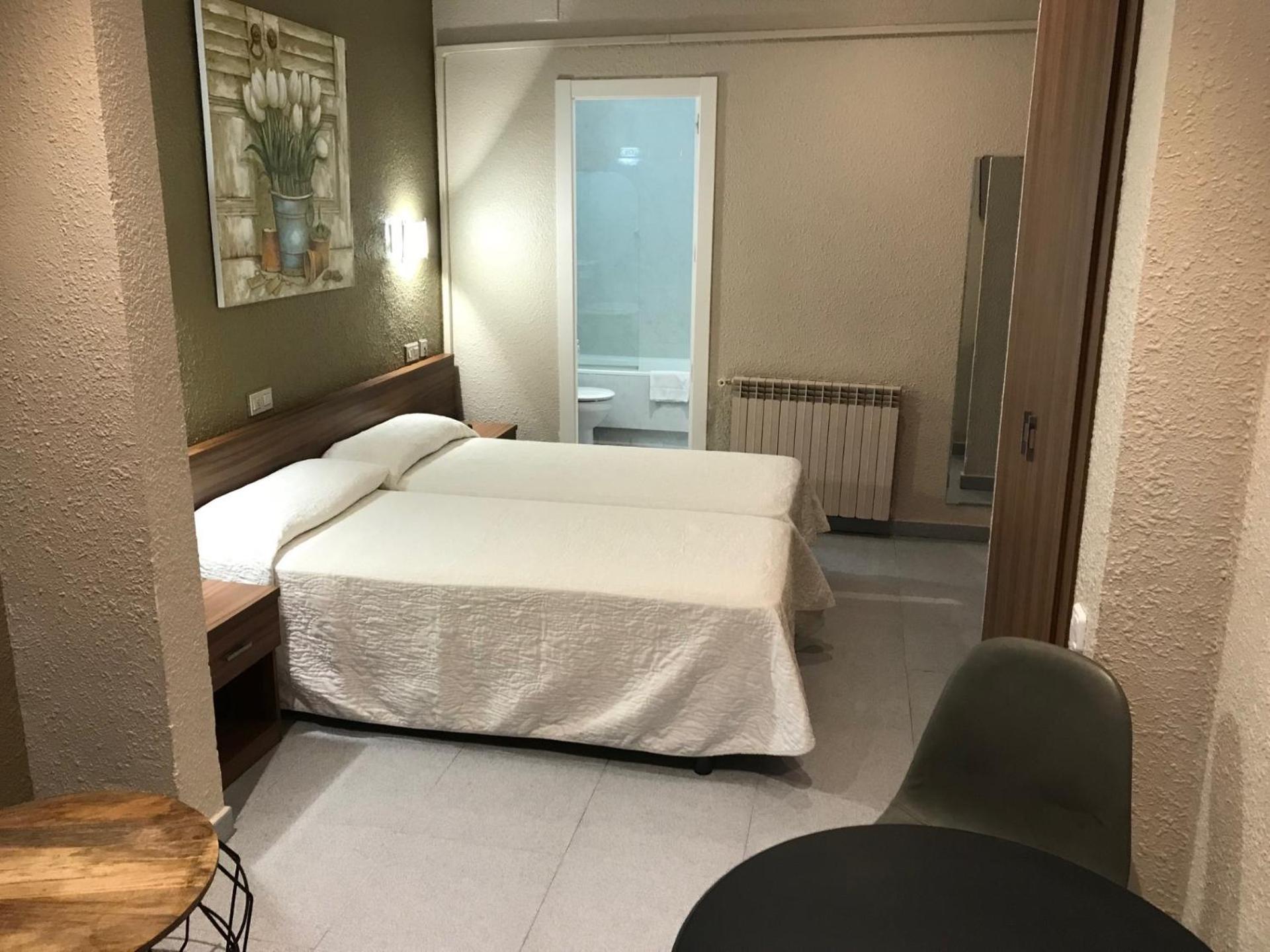 Pension Iznajar Barcelona Exterior photo
